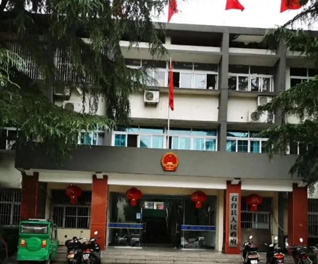 舒城縣政府大院開放引發(fā)關(guān)注熱議