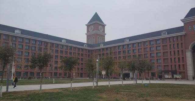河南新增兩所本科院校，推動高等教育普及化助力地方經濟發(fā)展提速