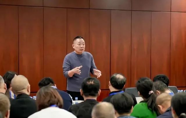 人社局回應(yīng)胖東來員工新規(guī)，探索企業(yè)發(fā)展與員工福利新平衡之道
