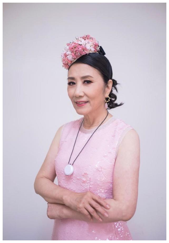 汪明荃優(yōu)雅魅力照片——時(shí)光見證的驚艷與風(fēng)采