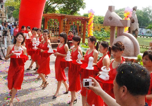 白小姐三肖三期必出一期開獎(jiǎng),數(shù)據(jù)支持方案設(shè)計(jì)_HarmonyOS69.229