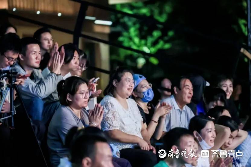 新媒體娛樂，如何激發(fā)觀眾情感共鳴的秘訣