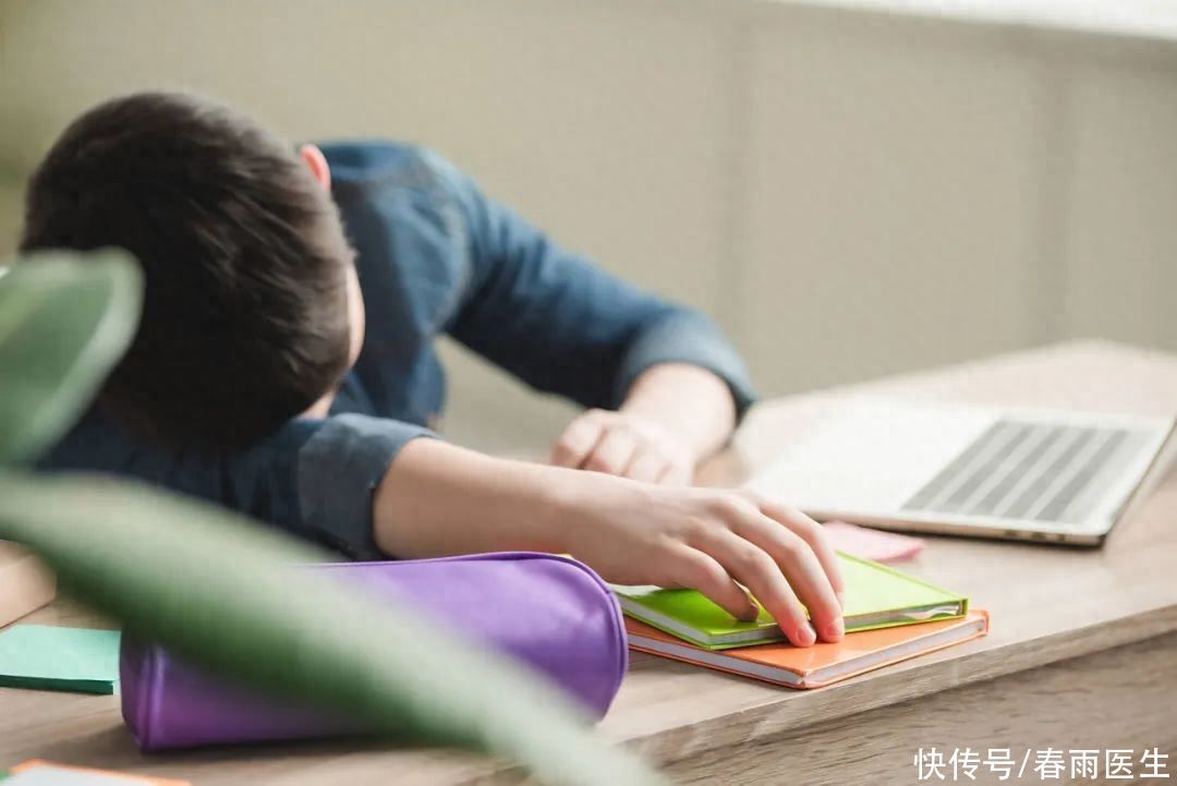 放慢生活節(jié)奏，遠(yuǎn)離過度焦慮和緊張的現(xiàn)代生活反思