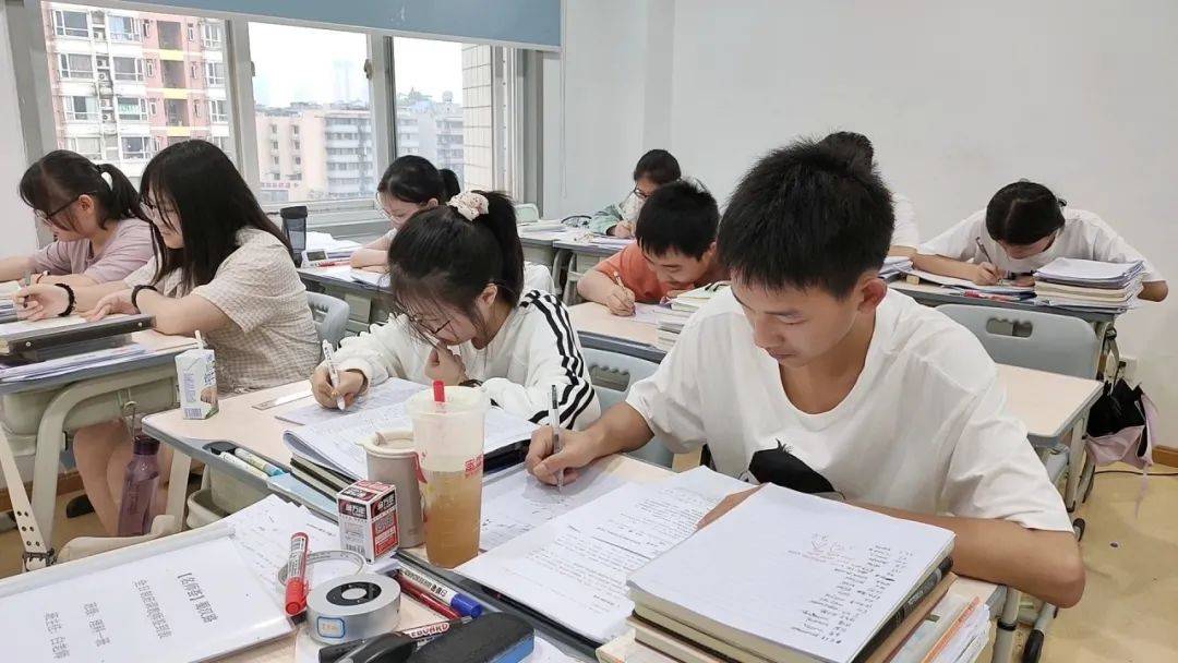 多元文化教育的關鍵路徑，培養(yǎng)學生跨文化溝通能力之道