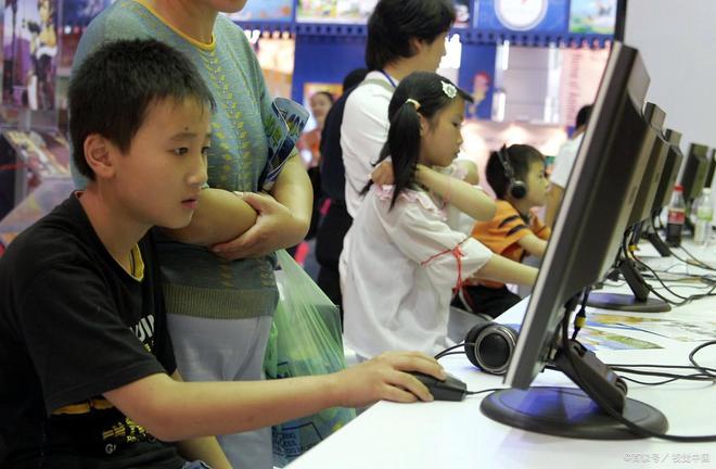 家庭教育，助孩子應對挑戰(zhàn)與壓力的策略