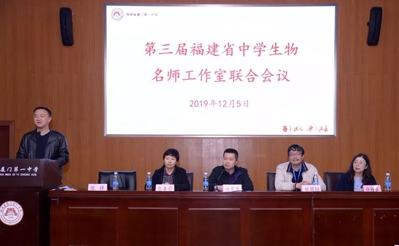 新課改教材發(fā)布，核心素養(yǎng)教育引領(lǐng)未來教育新篇章